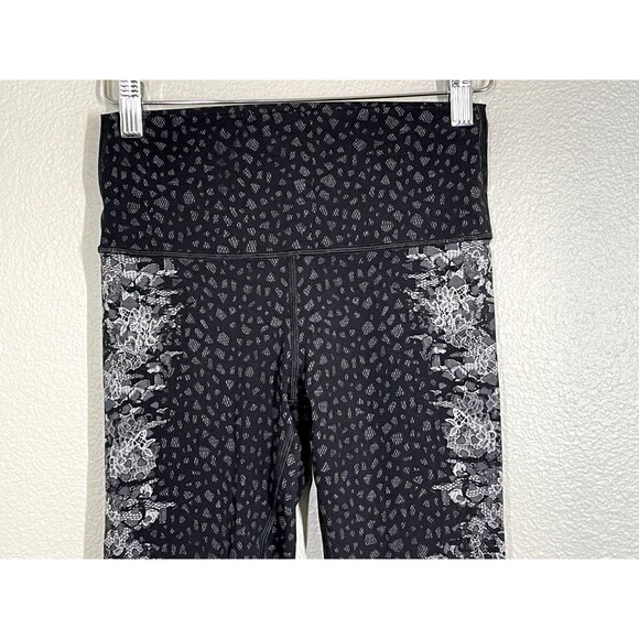 Lululemon Sz 6 Wunder Under Hi-Rise Tight Overlace HR Ice Grey Black Cropped 21" - Picture 4 of 10